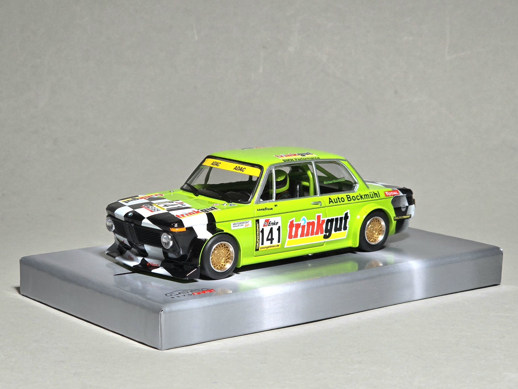 RevoSlot BMW 2002 #141 Youngtimer Trophy 2015