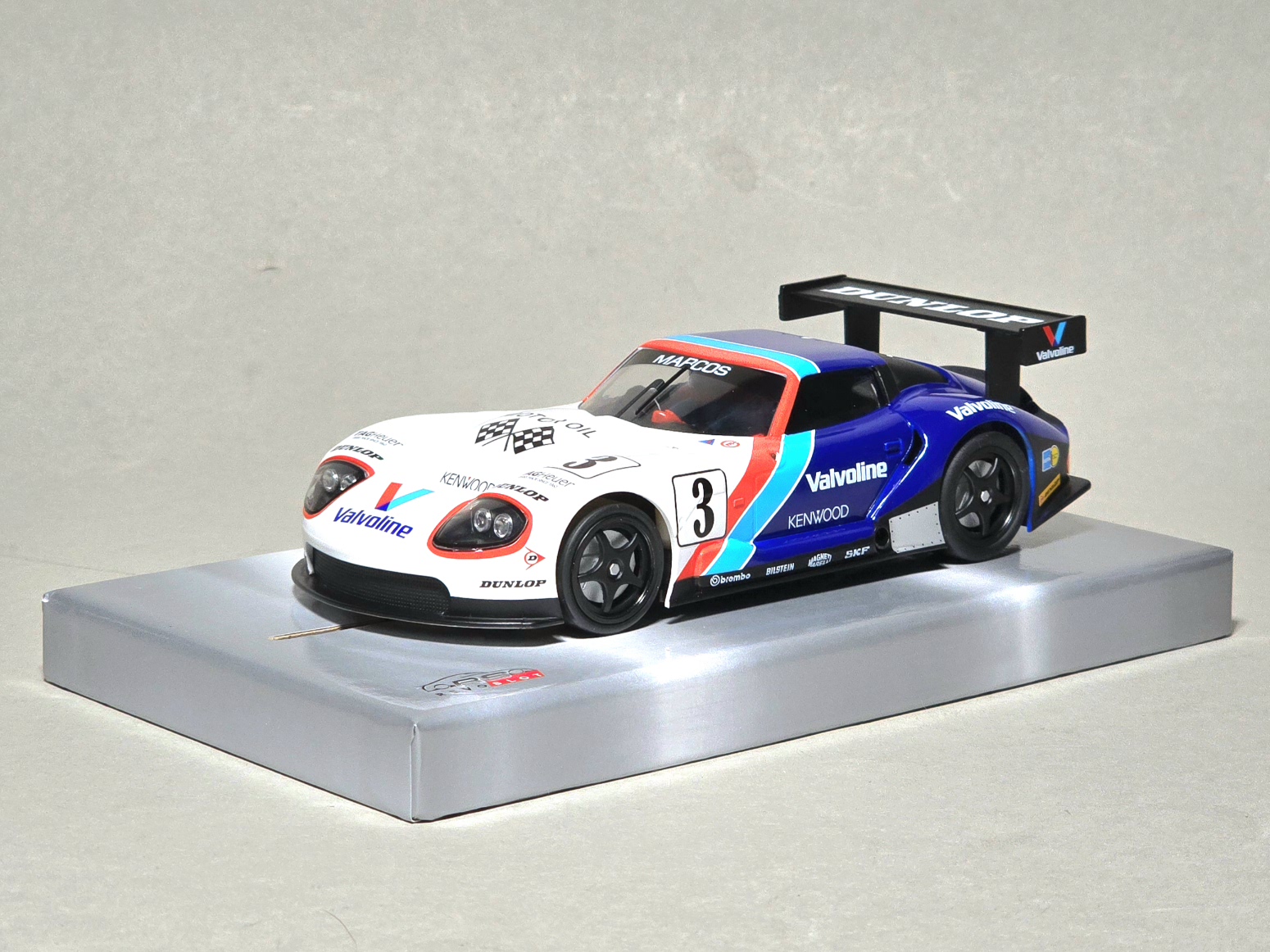 RevoSlot Marcos LM600 GT2 Petrol Edition Valvoline